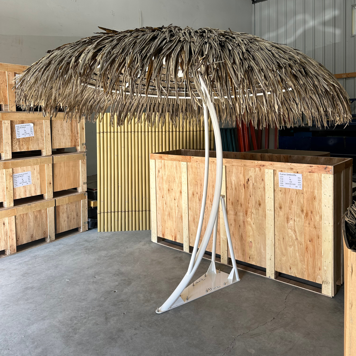 Luxurious curved Umbrella