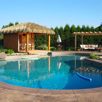 Gazebo sur le bord d'une piscine creusée avec un toiture synthétique en feuilles de palme Palmita naturelle - Boutique Palmex